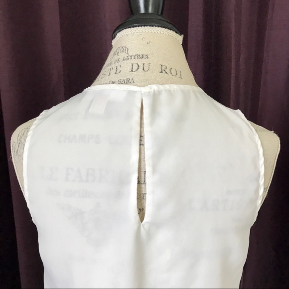 Michael Kors Sleeveless Blouse - Picture 6 of 8